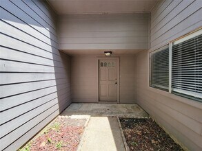 3415 Wingdale Ct, Unit 2096 in Houston, TX - Building Photo - Building Photo