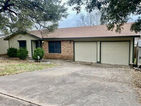 8508 Romney Rd in Austin, TX - Building Photo