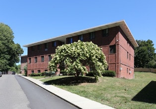 Imperial Gardens in New Haven, CT - Foto de edificio - Building Photo