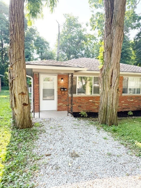 property at 4637 Crestview Ave