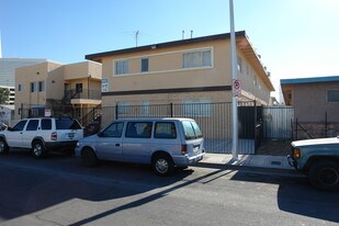 235 Philadelphia Ave in Las Vegas, NV - Building Photo