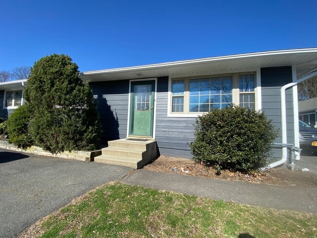 property at 1115 Locust St