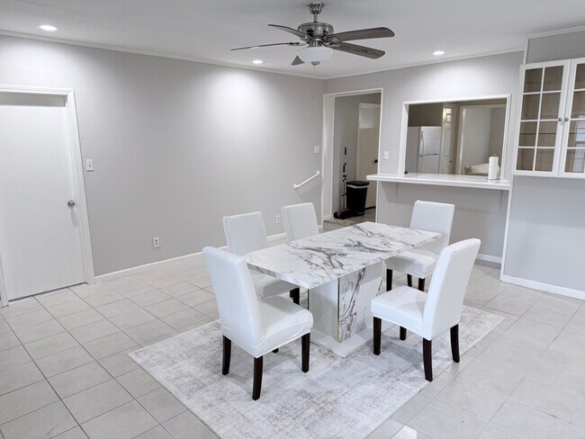 7418 Oscar Dr in Deer Park, TX - Building Photo - Building Photo