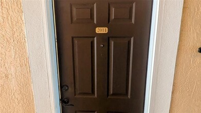 4126 Central Sarasota Pkwy in Sarasota, FL - Foto de edificio - Building Photo