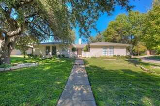 6452 Waverly Way in Fort Worth, TX - Building Photo - Building Photo