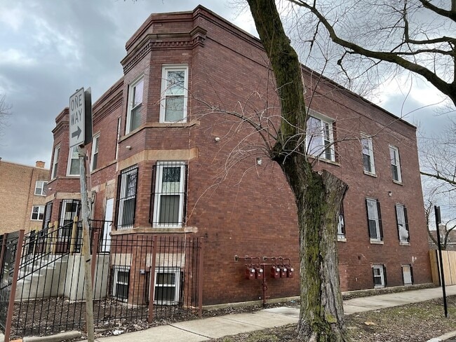 property at 6402 S Eberhart Ave