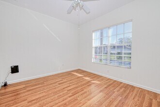 5445 Whispering Willow Way in Ft. Myers, FL - Building Photo - Building Photo