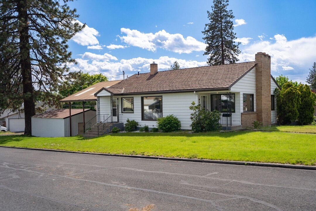 3103 W Princeton Ave in Spokane, WA - Building Photo