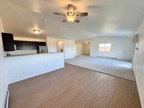 Urban Loft in Lena, WI - Foto de edificio - Building Photo