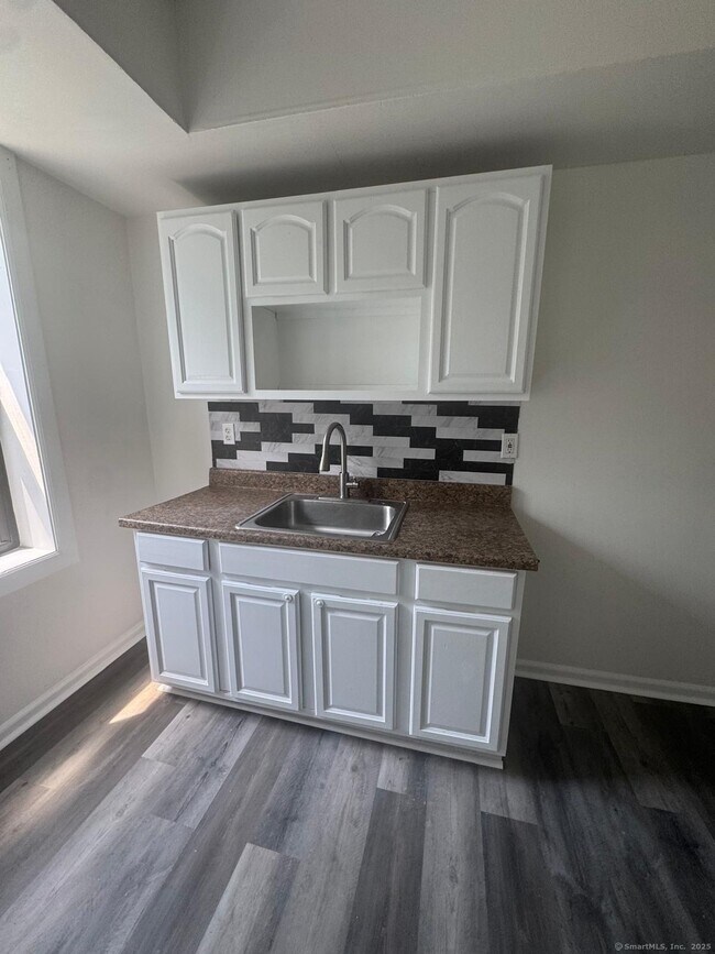 property at 1071 Pembroke St