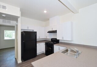 Sunrise Village Senior Apartments in Gridley, CA - Foto de edificio - Building Photo