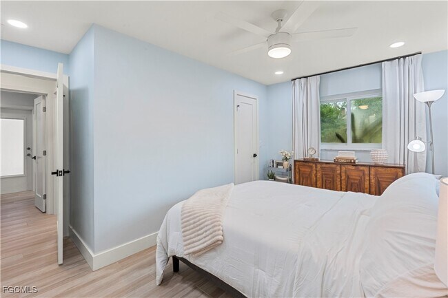 property at 2412 La Salle Ave