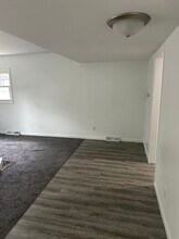 1424 18th Ave in Silvis, IL - Building Photo - Building Photo