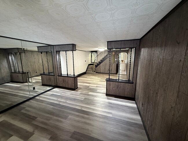 property at 1314 E Centre St