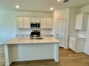 8608 Whistling Duck Dr in McKinney, TX - Building Photo - Building Photo