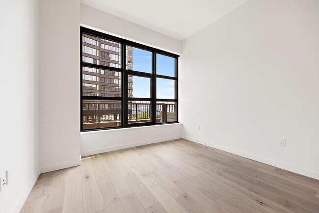 21 India St in Brooklyn, NY - Building Photo - Building Photo