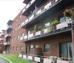 Niagara Place Apartments