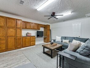 2900 Christopher Dr in Denton, TX - Building Photo - Building Photo