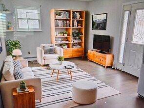 247 Bellerose Ave in East Northport, NY - Building Photo - Building Photo