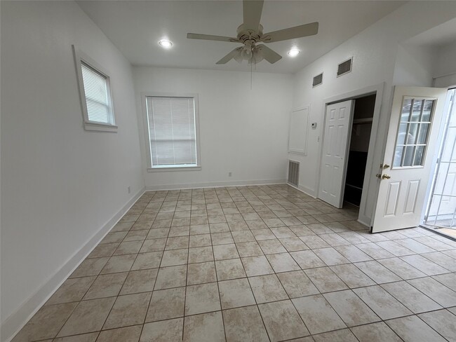 property at 5201 Leeland St