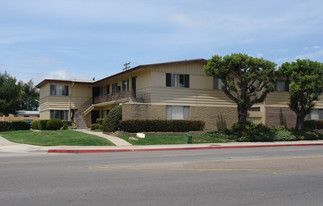 4502 Clairemont Dr Apartments