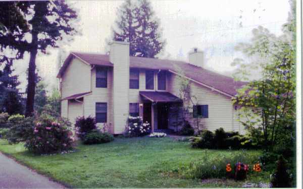 22527 80th Ave W in Edmonds, WA - Building Photo