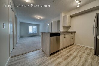 4641-4128 Ave NE in Calgary, AB - Building Photo - Building Photo