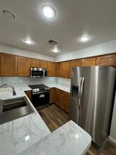 1886 E Don Carlos Ave in Tempe, AZ - Foto de edificio - Building Photo