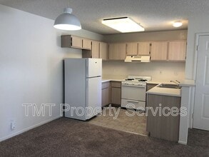 321 Inger Dr in Santa Maria, CA - Building Photo - Building Photo