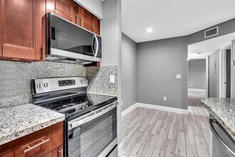 1263 SW 46th Ave in Pompano Beach, FL - Building Photo - Building Photo