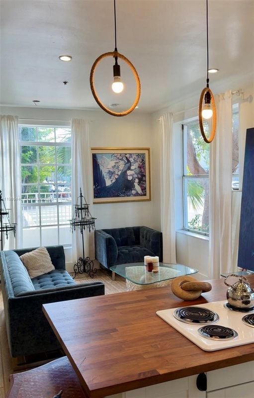 1502 Jefferson Ave in Miami Beach, FL - Foto de edificio - Building Photo