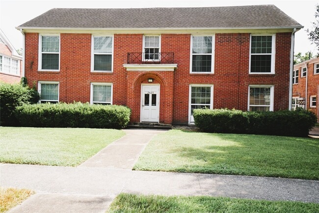 property at 2425 Shakespeare St
