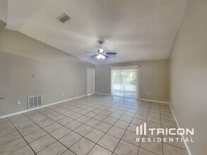 3172 Chamberlain St in Deltona, FL - Building Photo - Building Photo