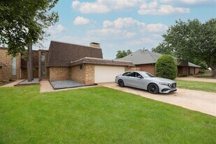 12508 Green Valley Dr in Oklahoma City, OK - Building Photo