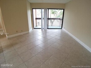 1750 N Congress Ave in West Palm Beach, FL - Building Photo - Building Photo