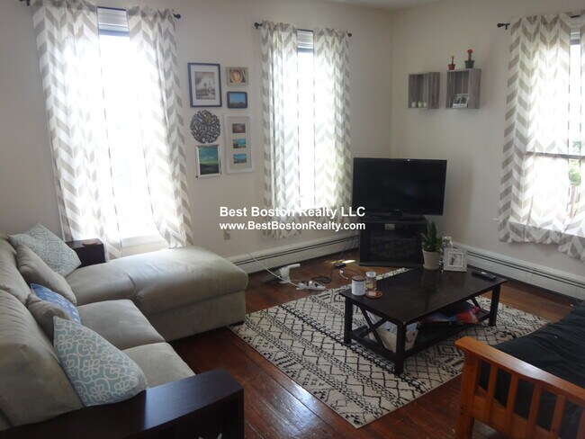 property at 423 Franklin St