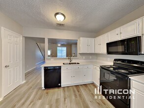 1534 High Pointe Ln in Cedar Hill, TX - Building Photo - Building Photo