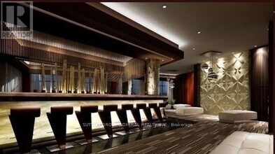 9205 Yonge St in Richmond Hill, ON - Building Photo - Building Photo