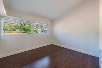 86 Cottonwood Cir in Rolling Hills Estates, CA - Building Photo - Building Photo