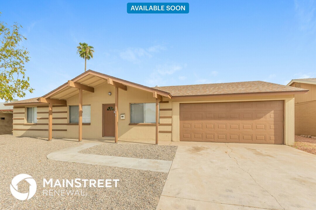 7416 W Glenrosa Ave in Phoenix, AZ - Building Photo