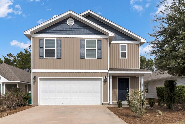 585 Earl Godwin Rd in Freeport, FL - Building Photo - Building Photo