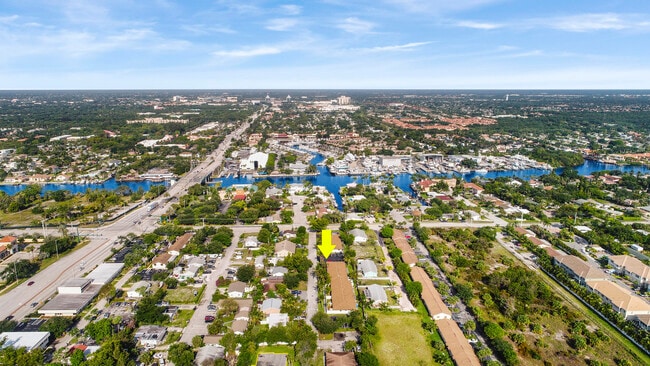 1919 Doffer Ln in North Palm Beach, FL - Building Photo - Building Photo