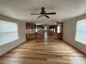 8230 Upton Rd in Amarillo, TX - Building Photo