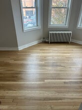 13 Gladstone St, Unit 2 in Everett, MA - Foto de edificio - Building Photo