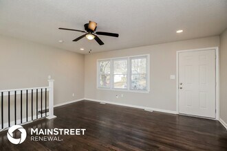 721 N Sunset Dr in Independence, MO - Building Photo - Building Photo