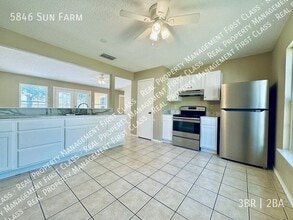 5846 Sun Farm in San Antonio, TX - Building Photo - Building Photo