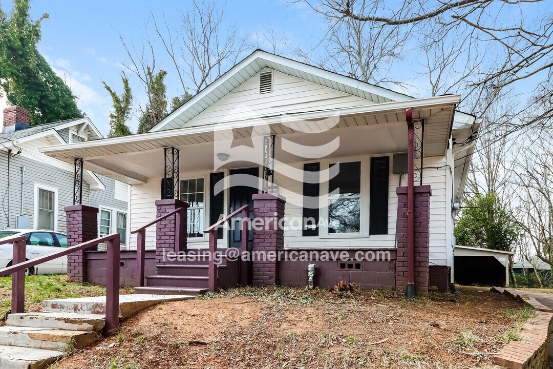 1312 Caldwell St in Statesville, NC - Building Photo