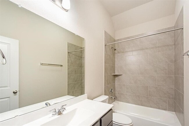 property at 1435 Cecilia Vines Dr