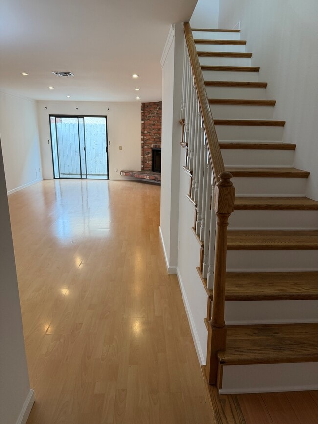 property at 557 E Tujunga Ave
