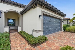12361 Canal Grande Dr in Ft. Myers, FL - Building Photo